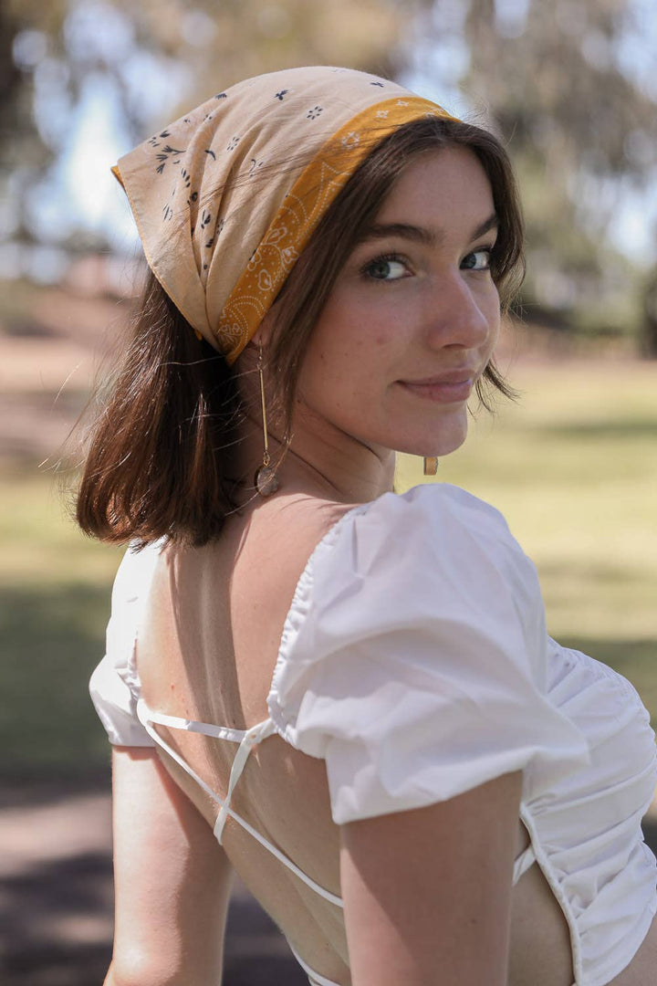 Vintage Two-Tone Bandana Scarf – Western-Inspired: Black/Mocha